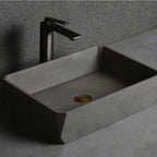 IC002